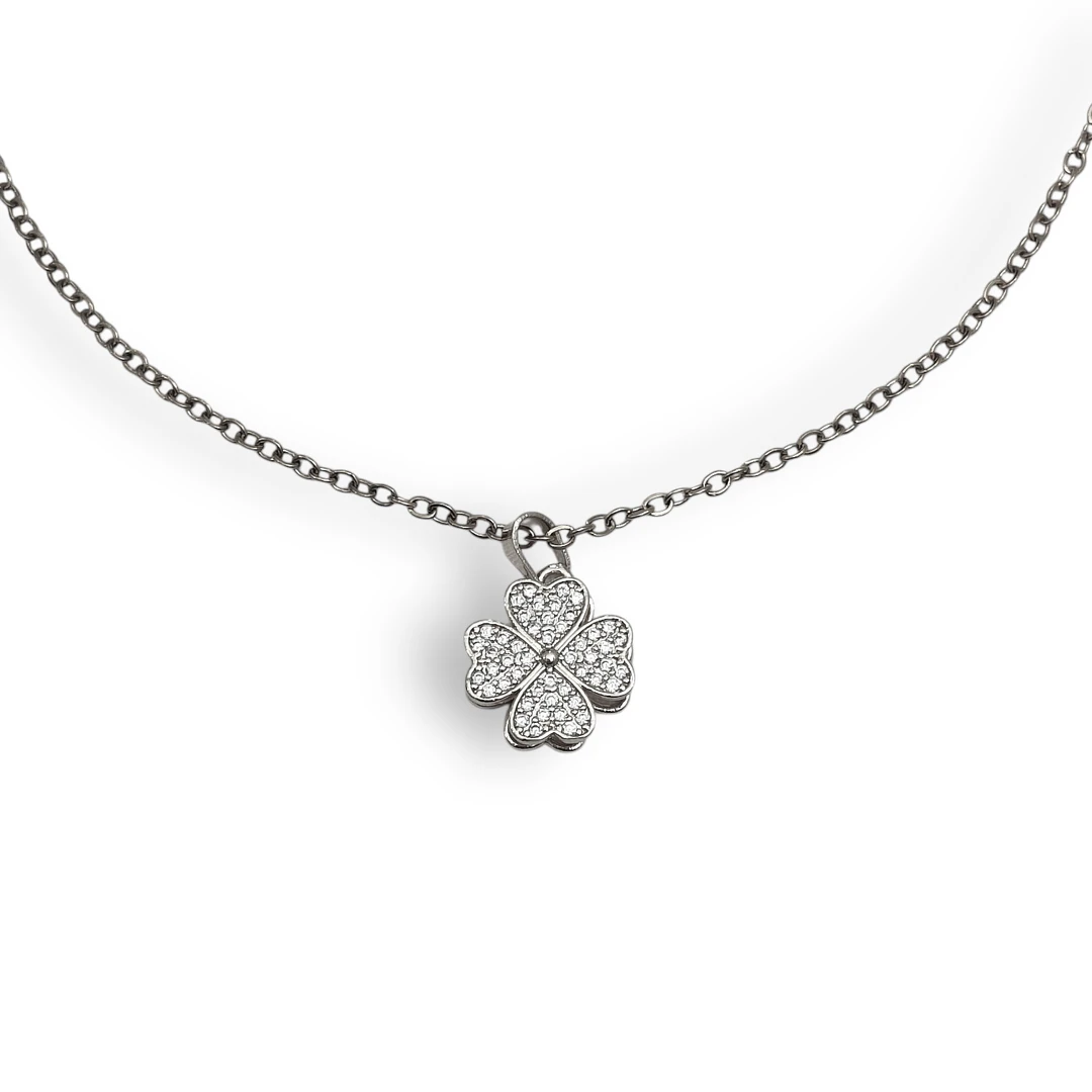 Collar Trébol Giratorio